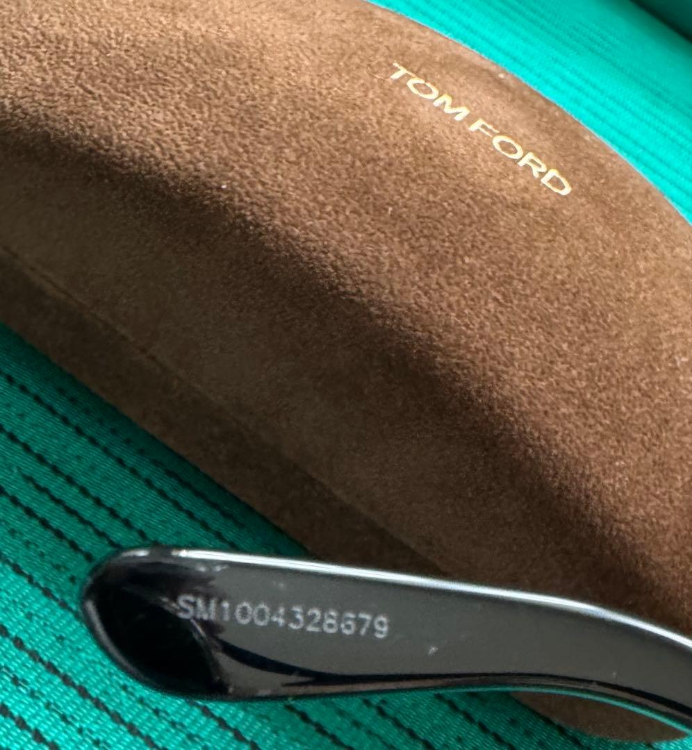 新品　未使用品　TOM FORD サングラス ブラック　スノードン　TF237