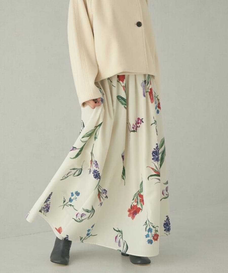 美品 EMMEL REFINESEフラワープリント ボリューム マキシスカート