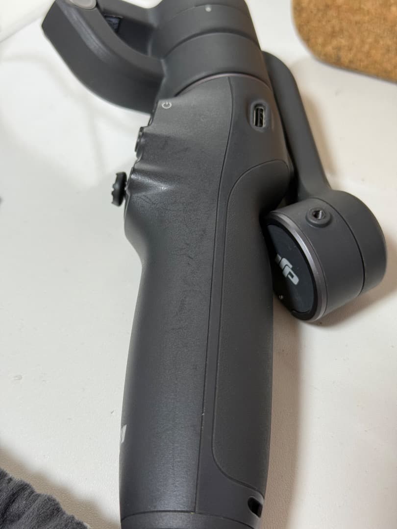 Osmo Mobile ６スタビライザー LEDライト付き