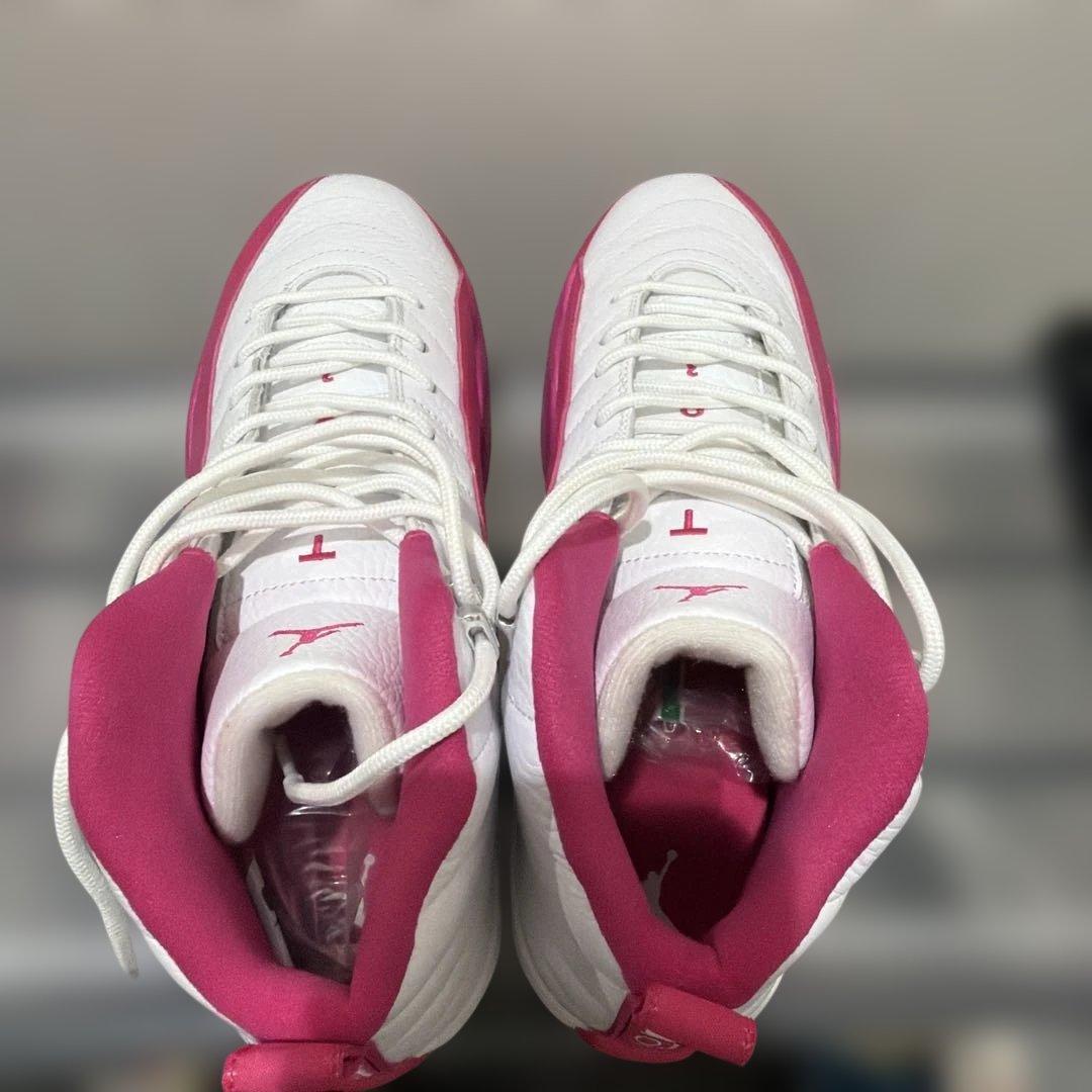 AIR Jordan 12ホワイト/ピンク スニーカー