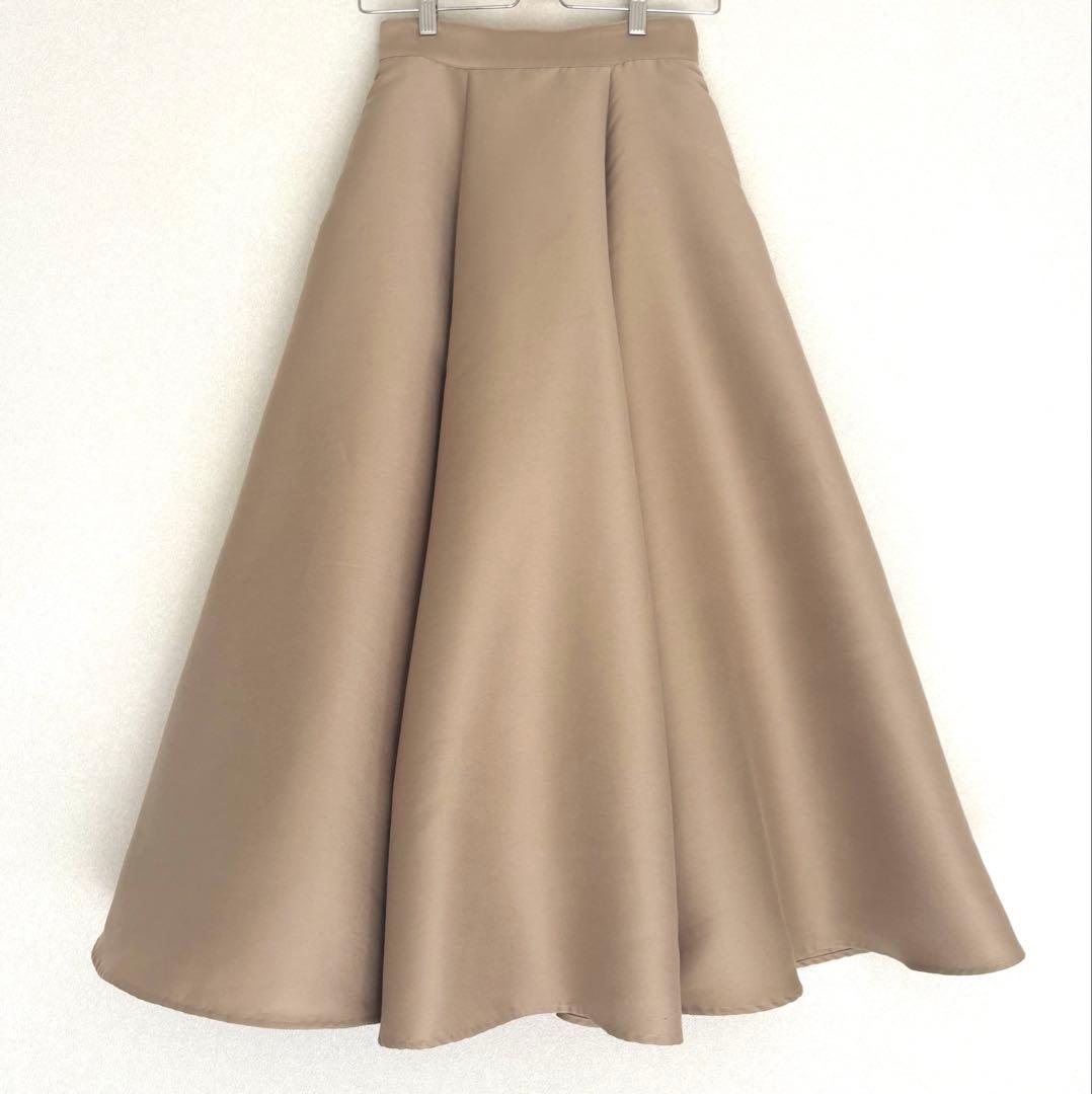 美品 CLANE VOLUME FLARE SKIRT Beige サイズ1