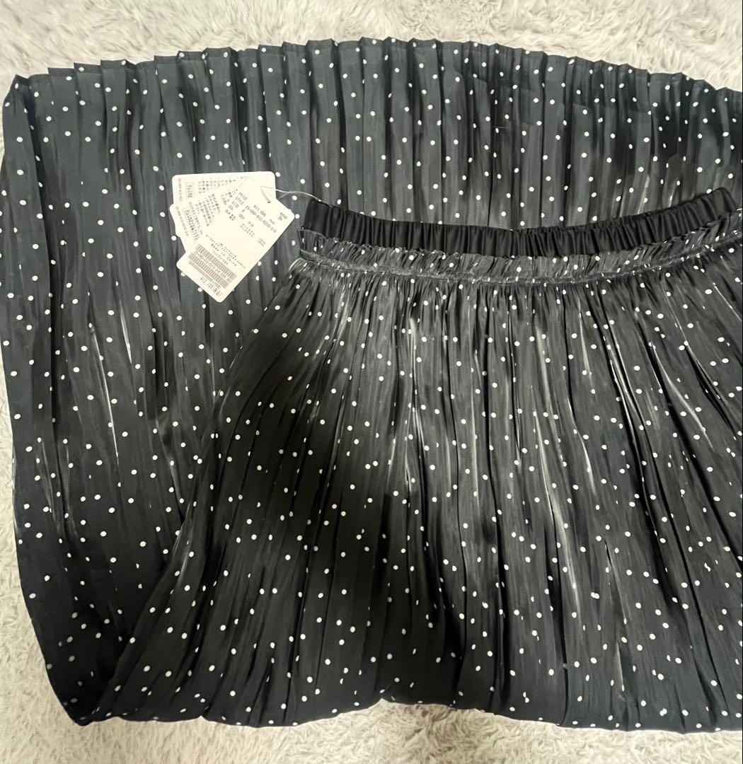 今季タグ付新品☆SLOBE IENA プリーツスカート 黒 ドット柄