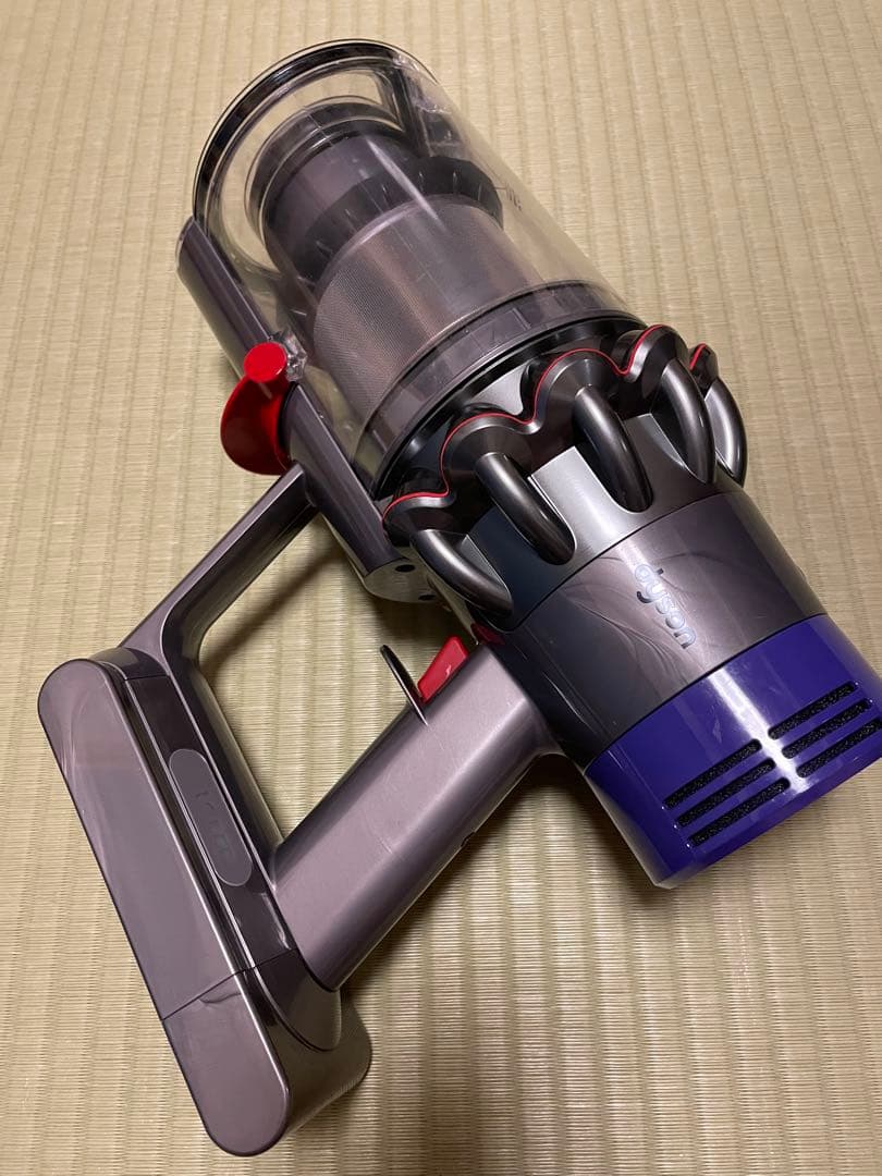 たか　Dyson 掃除機　ダイソン　sv12 v10 動作品