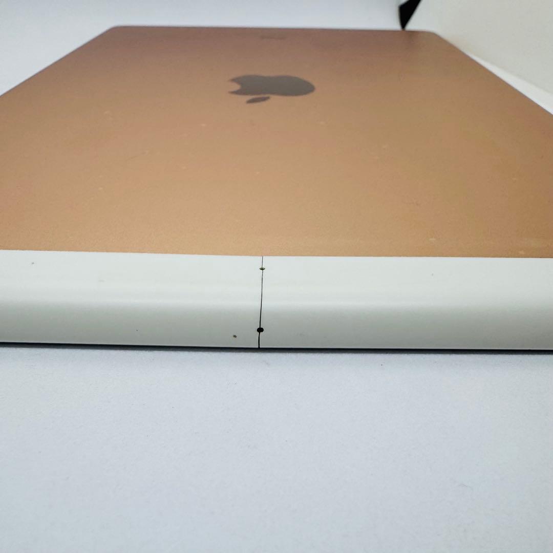 【新品バッテリー】iPad6 32GB本体 ゴールド SIMフリー