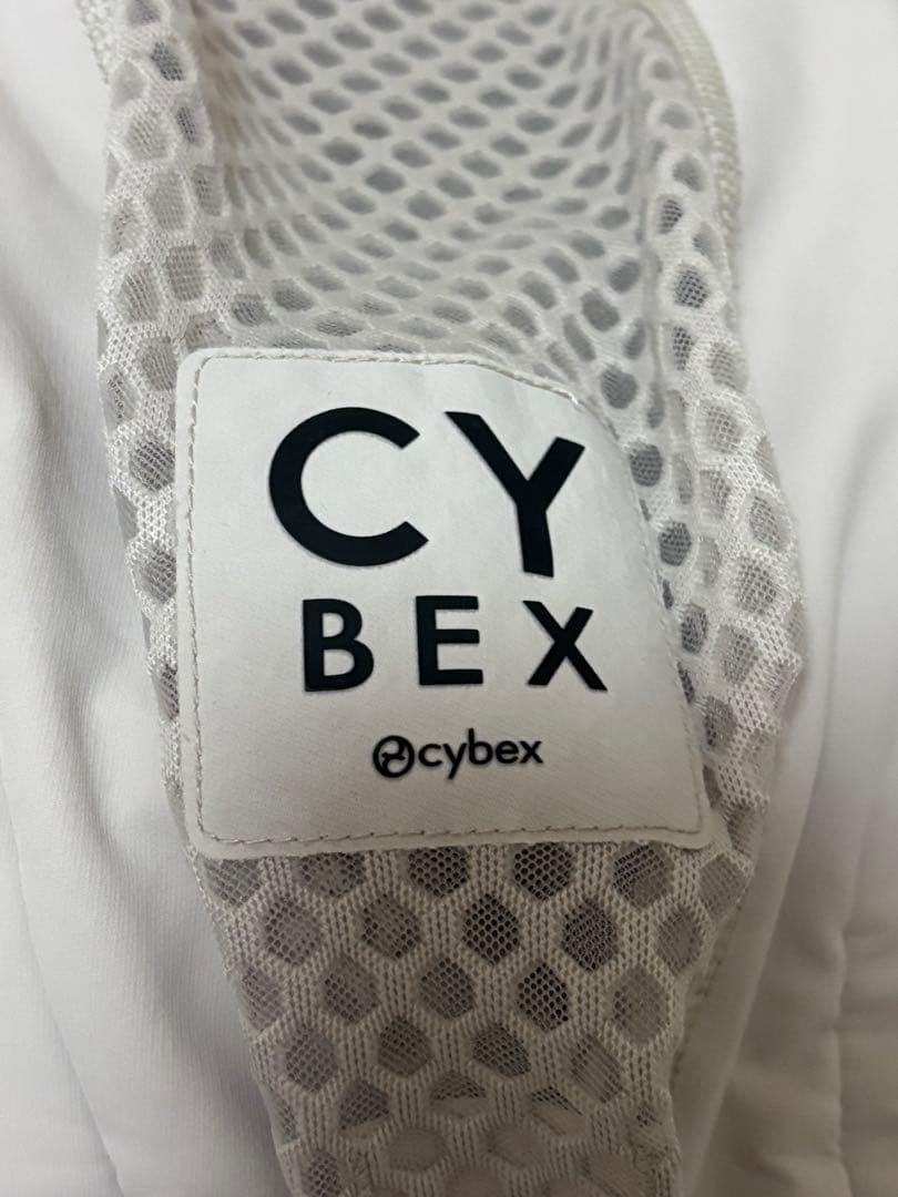 r*様 【美品】Cybex 抱っこ紐