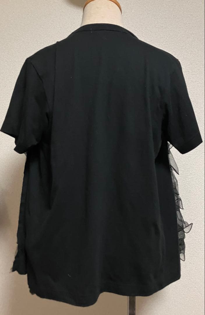 コムデギャルソン フリル付き黒変形半袖トップス