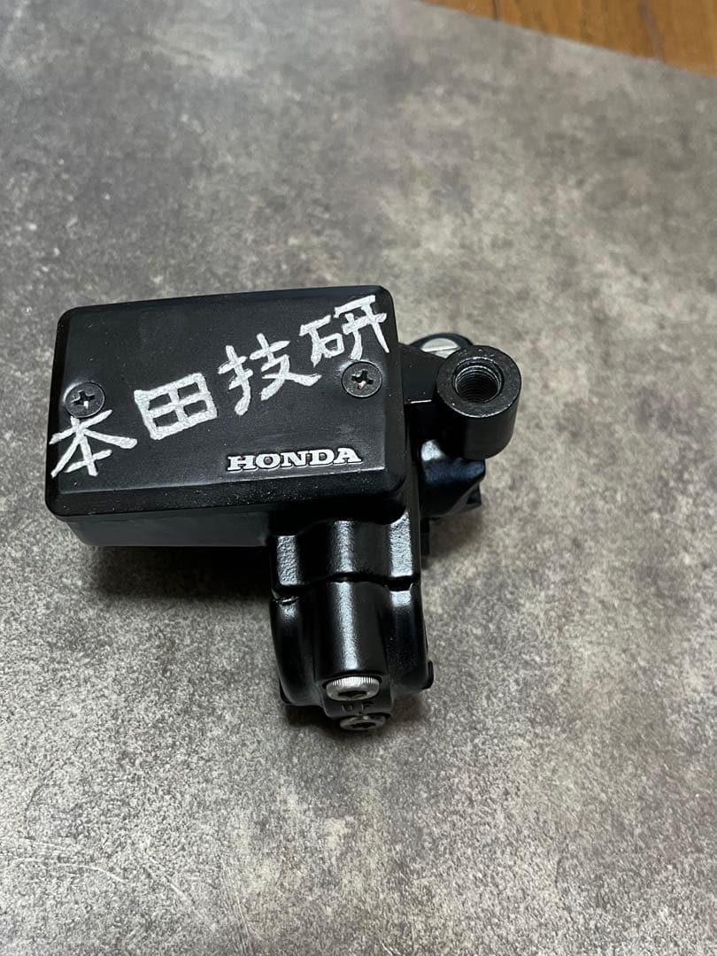 ホンダ 純正 フロント ブレーキ マスターシリンダー CBX400F 1/2