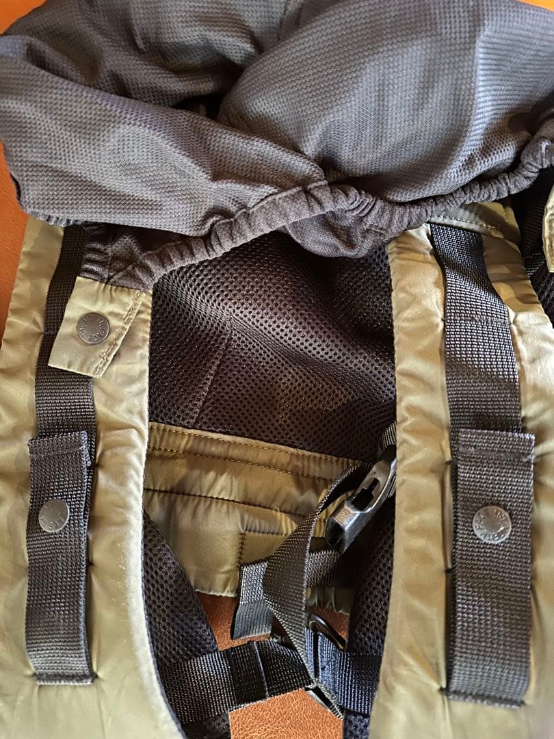 ノースフェイス　抱っこ紐　ニュートープ　　カーキ　THE NORTH FACE