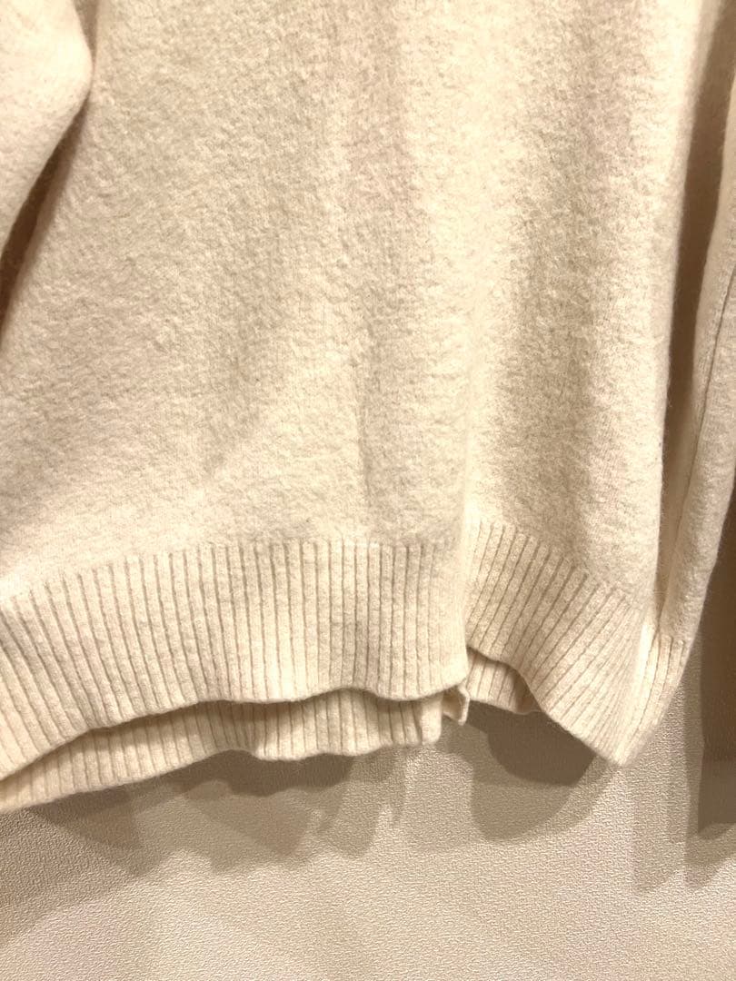 [ダメージ・訳あり] Ami Paris カーディガン 白　ワンサイズ