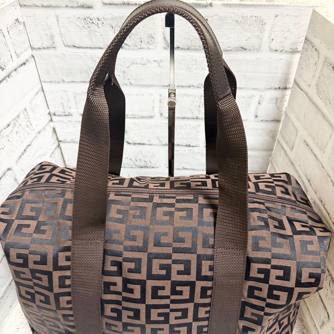 大容量/美品✨ジバンシー デカボストン ハンドバッグ ブラウン ロゴ 総柄