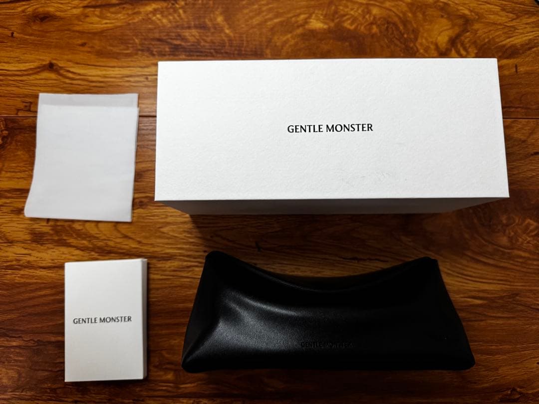 GENTLE MONSTER Sosomo 01 サングラス