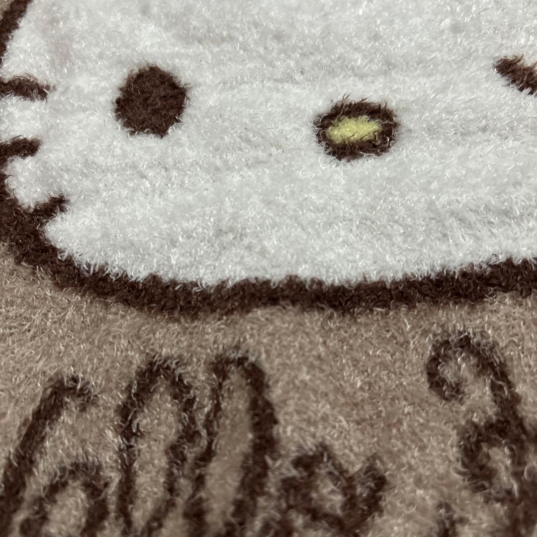 新品　ハローキティ　モコモコ　パジャマ　ヒョウ柄　上下セット　長袖　M〜L