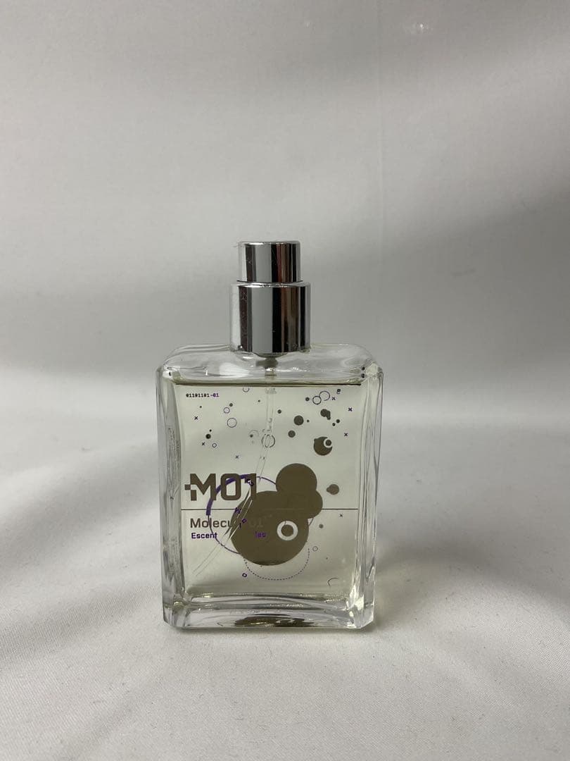 Molecule 01 エッセンシャルモレキュール 香水