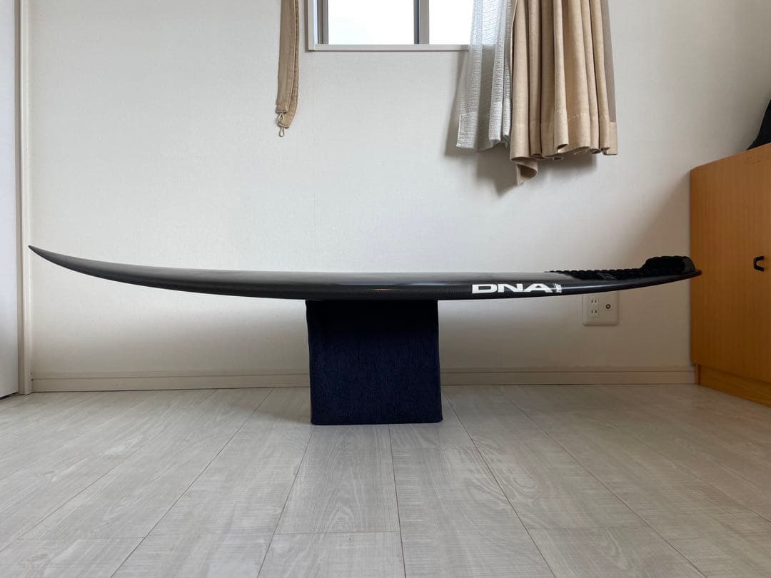 DHD DNA darkarts 5'8 18 1/8 2 3/16 23.5ℓ