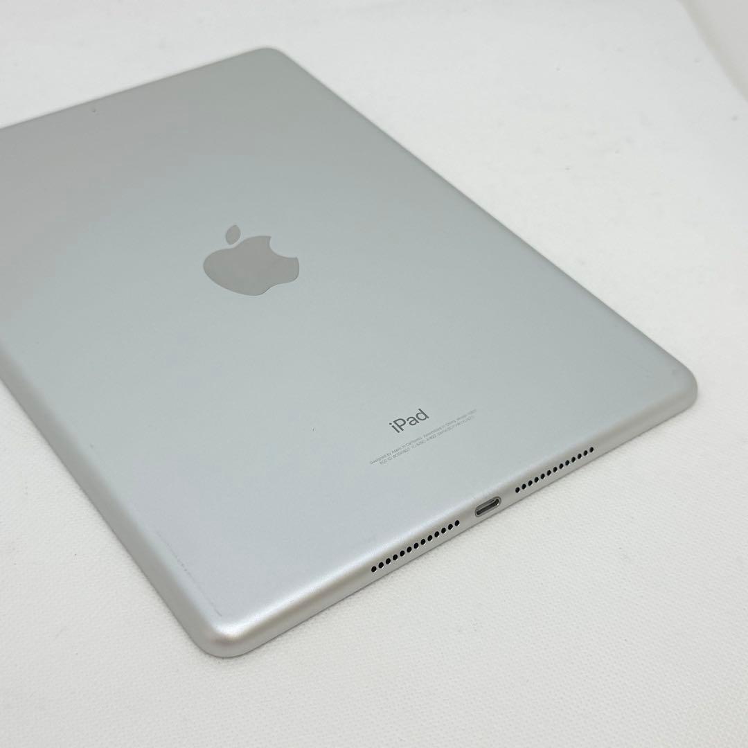 【良品】iPad 第5世代 32GB シルバー Wi-Fiモデル