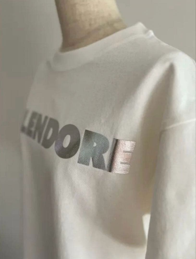 新品未使用 JULYNINE SPLENDORE 白Tシャツ シルバー