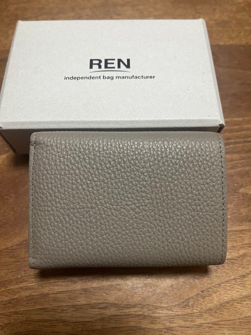 ねこみみ様　RENミニウォレット 牛革・フィリップalmond gray