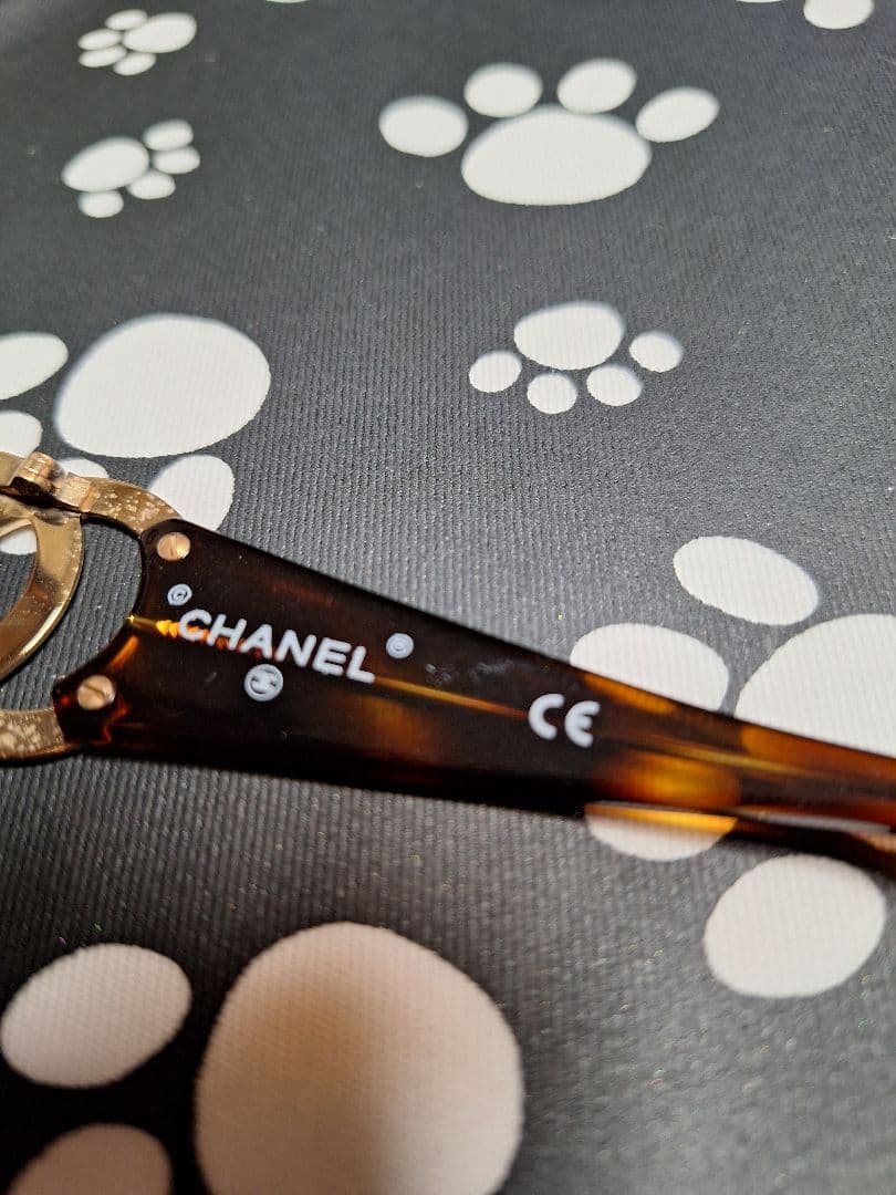 CHANEL ブラウンサングラス ケース付き