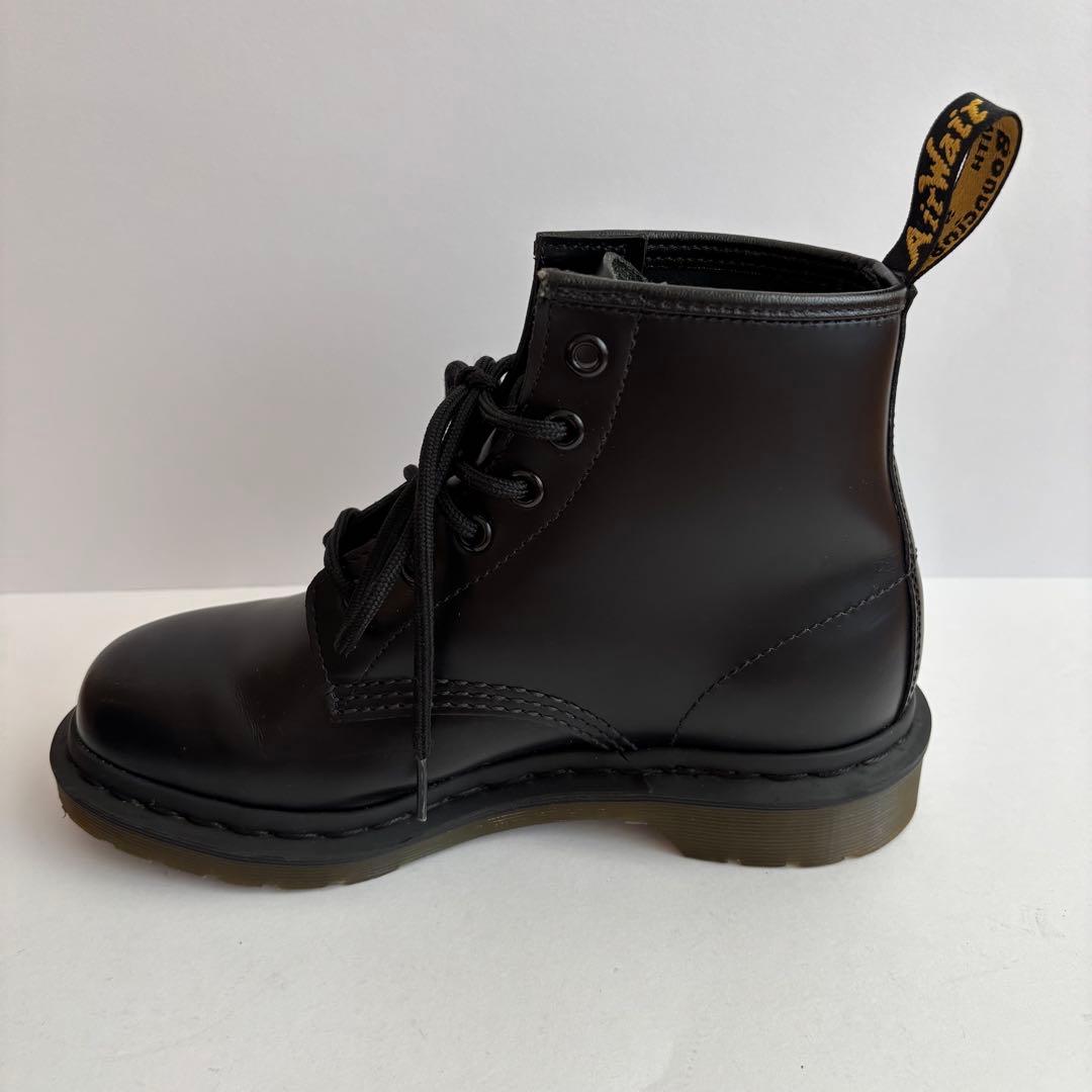 ドクターマーチン Dr.Martens 6ホール ハイカットブーツ レディース