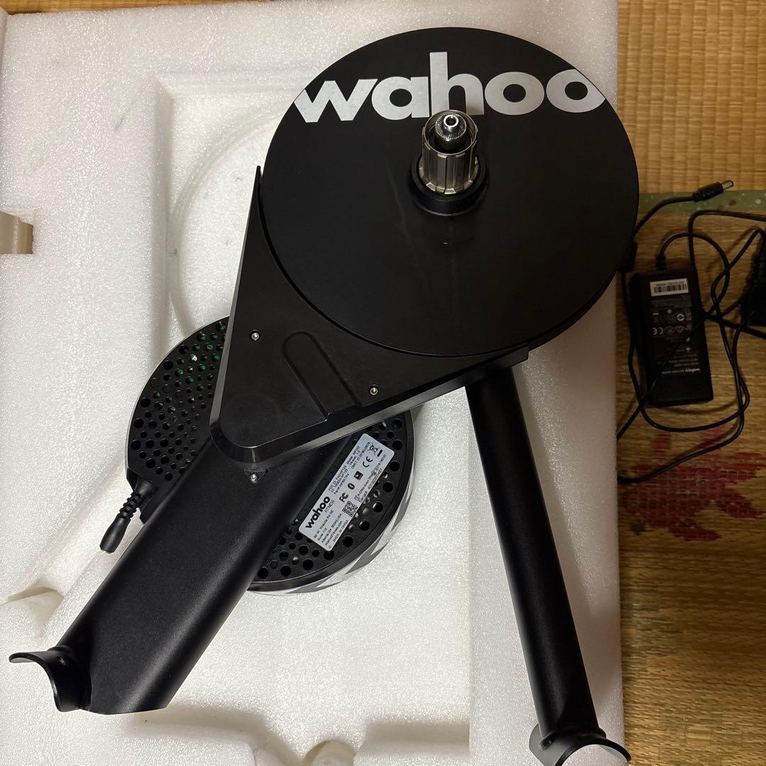wahoo KICKR CORE スマートバイクトレーナー