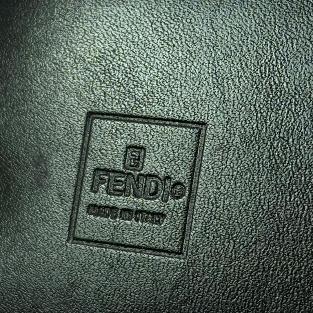 【美品】FENDI フェンディ 二つ折り財布 ズッキーノ レザー カーキ系
