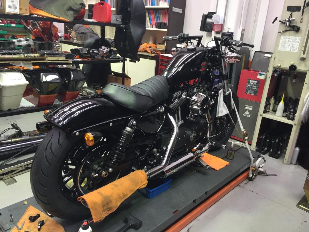 ハーレー純正　スポーツスターシート　883N　 XL883N IRON