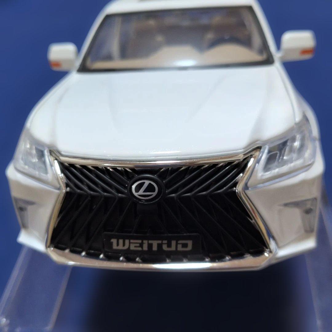 LEXUS LX570 1/18 ダイキャストモデル