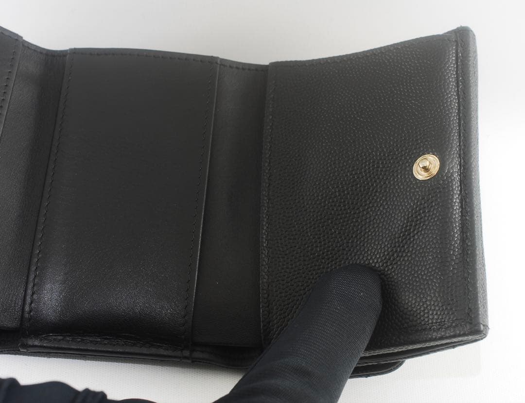 シャネル＊CHANEL＊キャビアスキン＊マトラッセ＊三つ折り財布＊ブラック＊ココ
