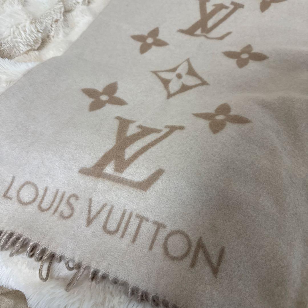 Louis Vuitton ベージュ マフラー