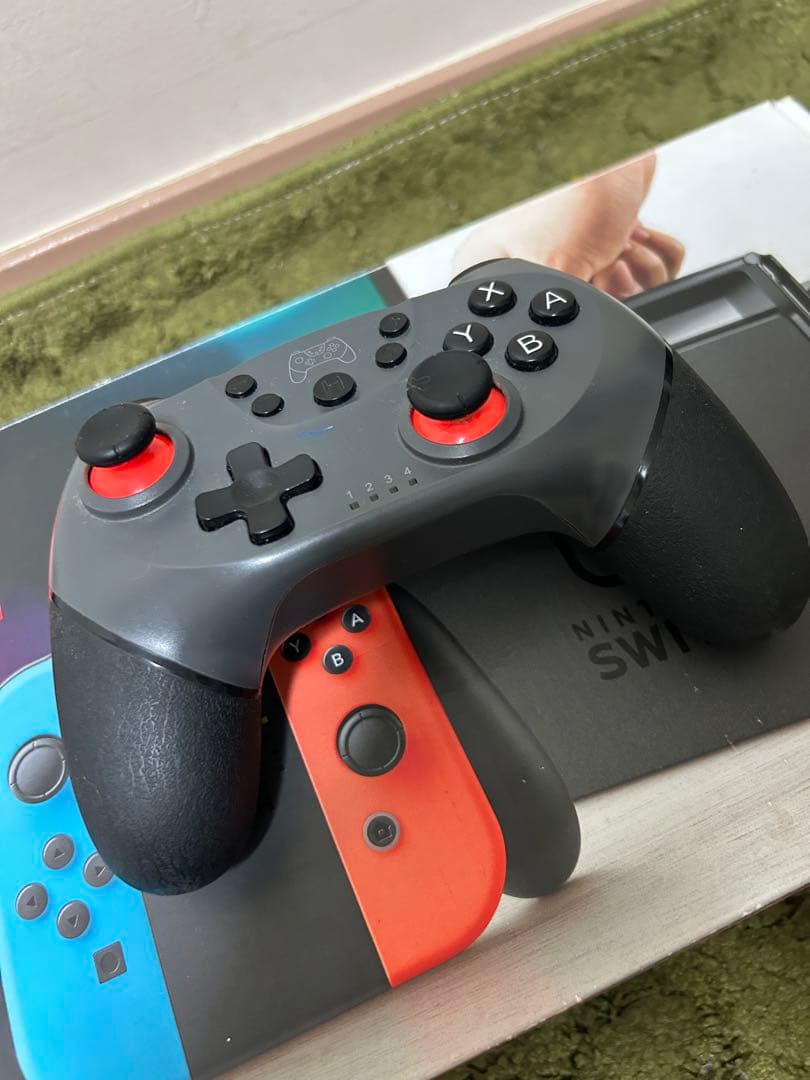 雄*村様 Nintendo Switch 本体 赤/青 Joy-Con付き&周辺