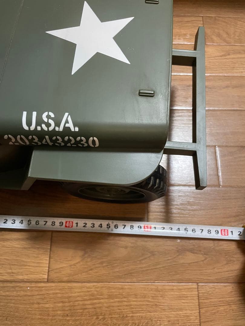 アメリカ陸軍1/4トン4x4小型軍用車（ウィリスMBタイプ）G.Iジョー1体付き