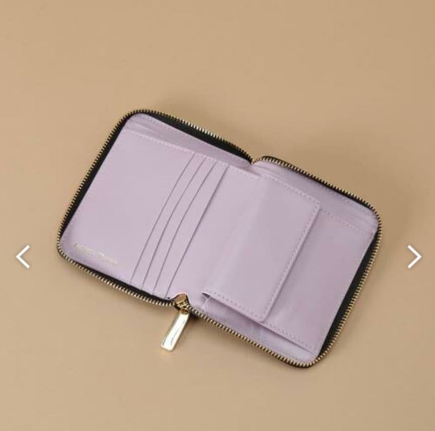 未使用　Samantha Thavasa　シンプルラメレザー 二つ折り折財布