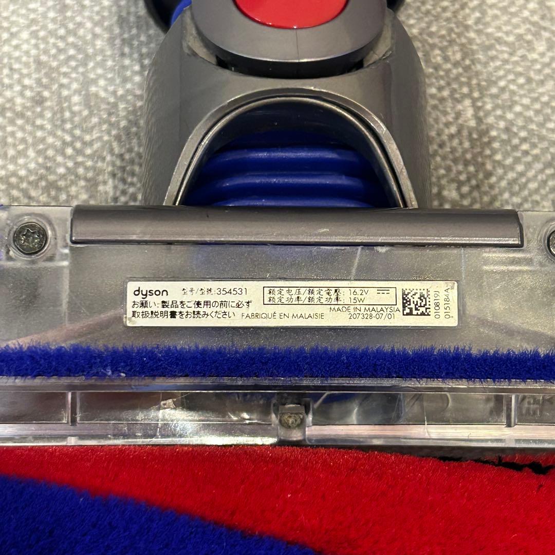 【美品】dyson v8 slim fluffyクリーナーヘッド