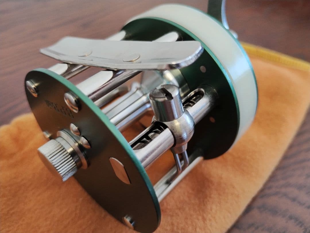 厳*蔵様 バスポンド　リボルバー　ダイレクトリール　Revolver　No.51