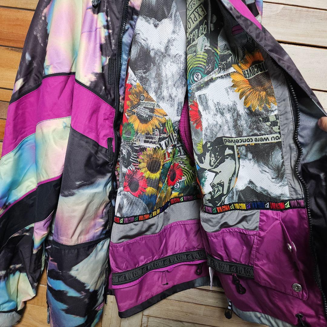 VOLCOM ボルコム スノーボード ウェア ジャケット マルチ柄 Mサイズ