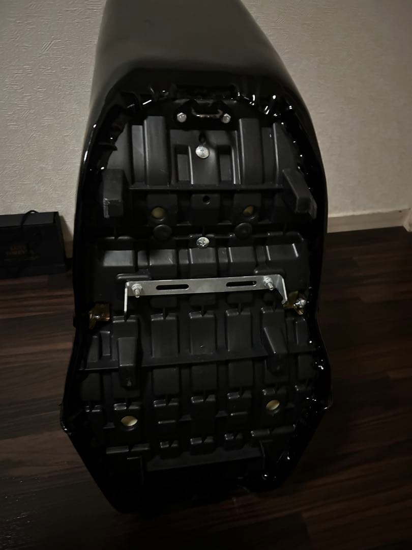 バリオス1型 三段シート