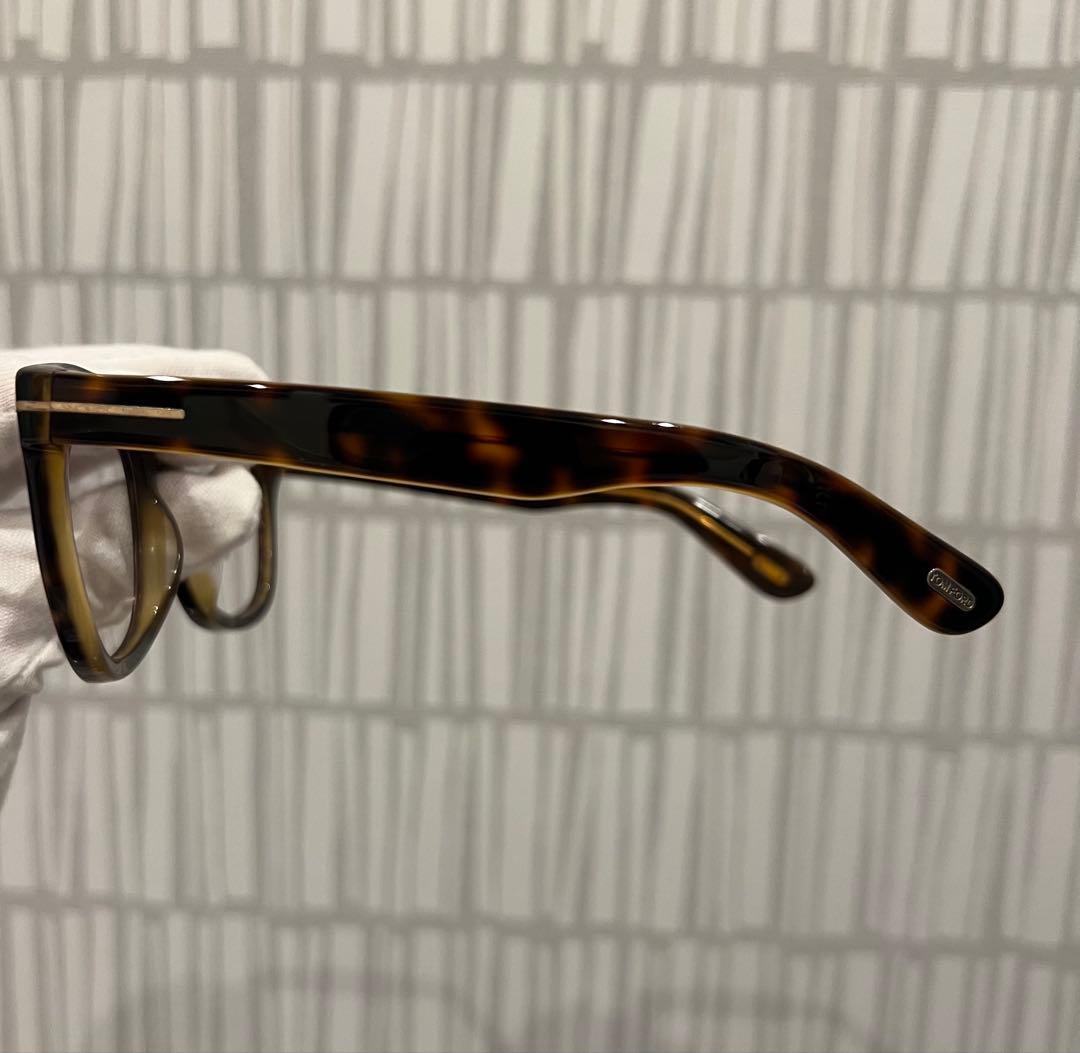 TOM FORD TF5221 グレイ系調光レンズ