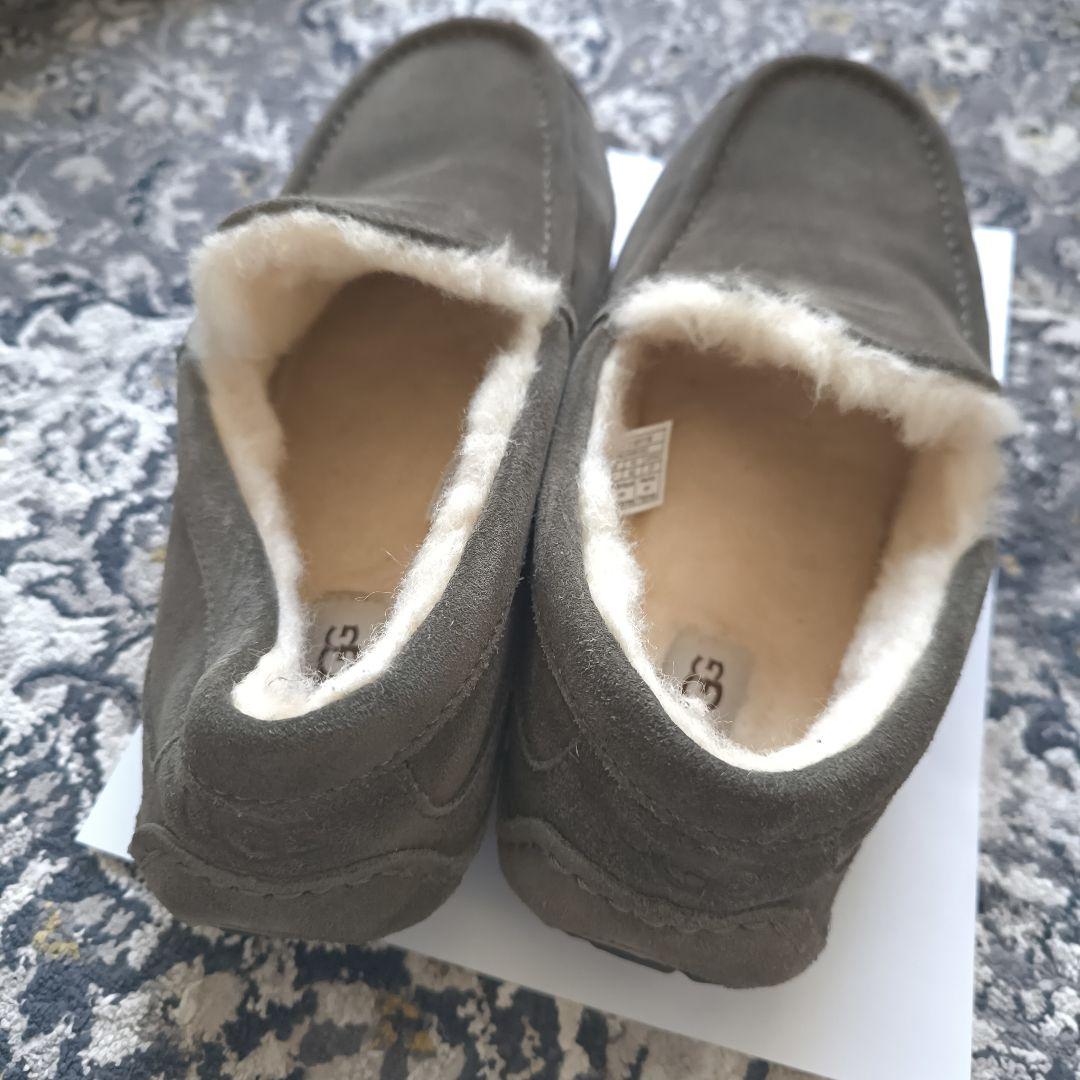 UGG グレー スエード モカシン　アスコット　27センチ　一度使用