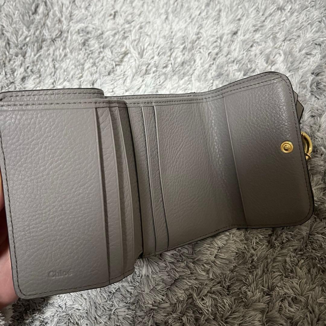 Chloe　クロエ　3つ折り財布　アルファベット　グレー