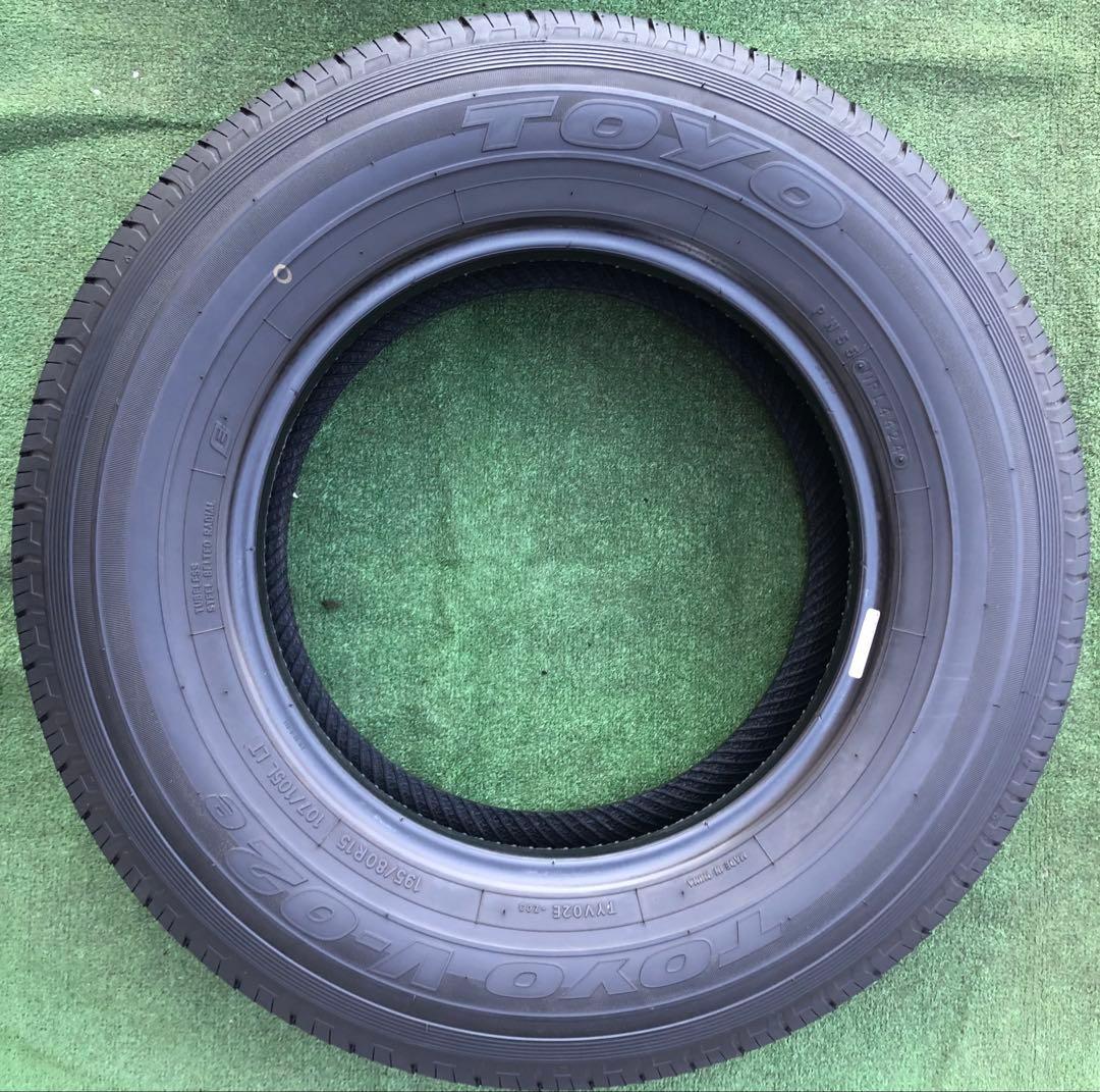195/80 R15 TOYO V-02e ラジアルタイヤ　2024年