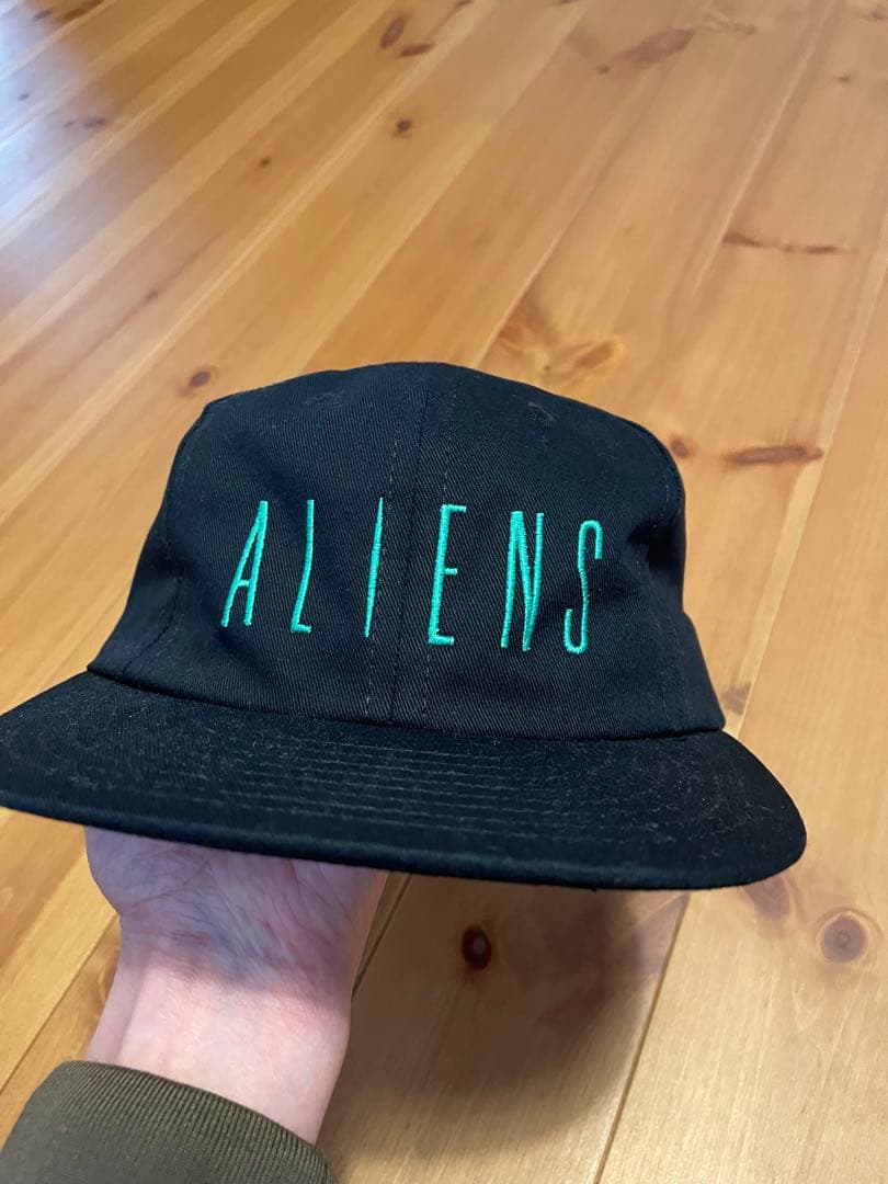 帽子 BRAIN DEAD X ALIENS 6 PANEL HAT - BLACK