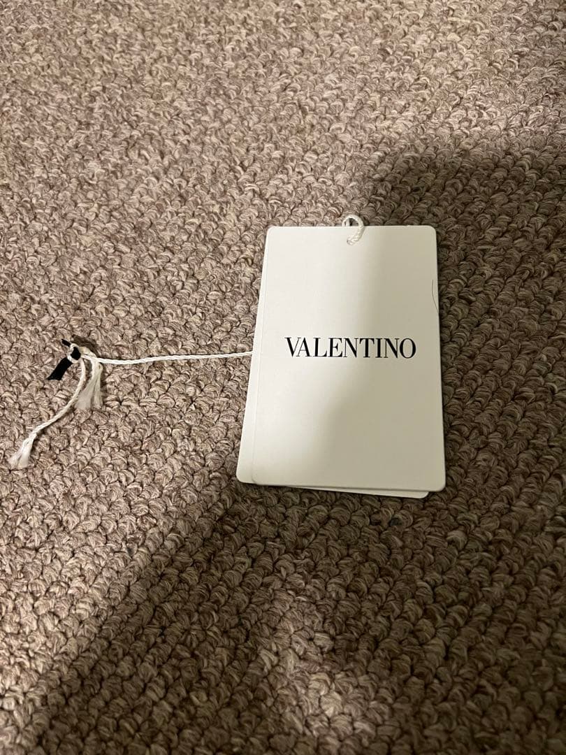 最終値下げ‼️ VALENTINO VLTNロゴ Tシャツ ブラック