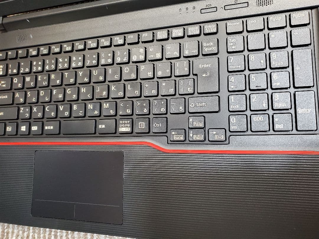 Fujitsu LIFEBOOK A574/H ジャンク