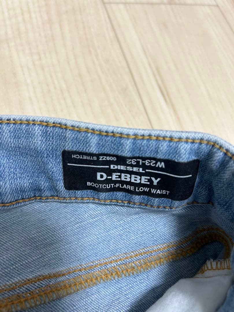 新品タグ付き DIESEL ディーゼル フレアパンツ W23
