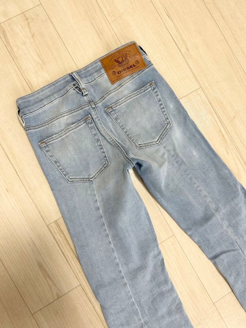 新品タグ付き DIESEL ディーゼル フレアパンツ W23