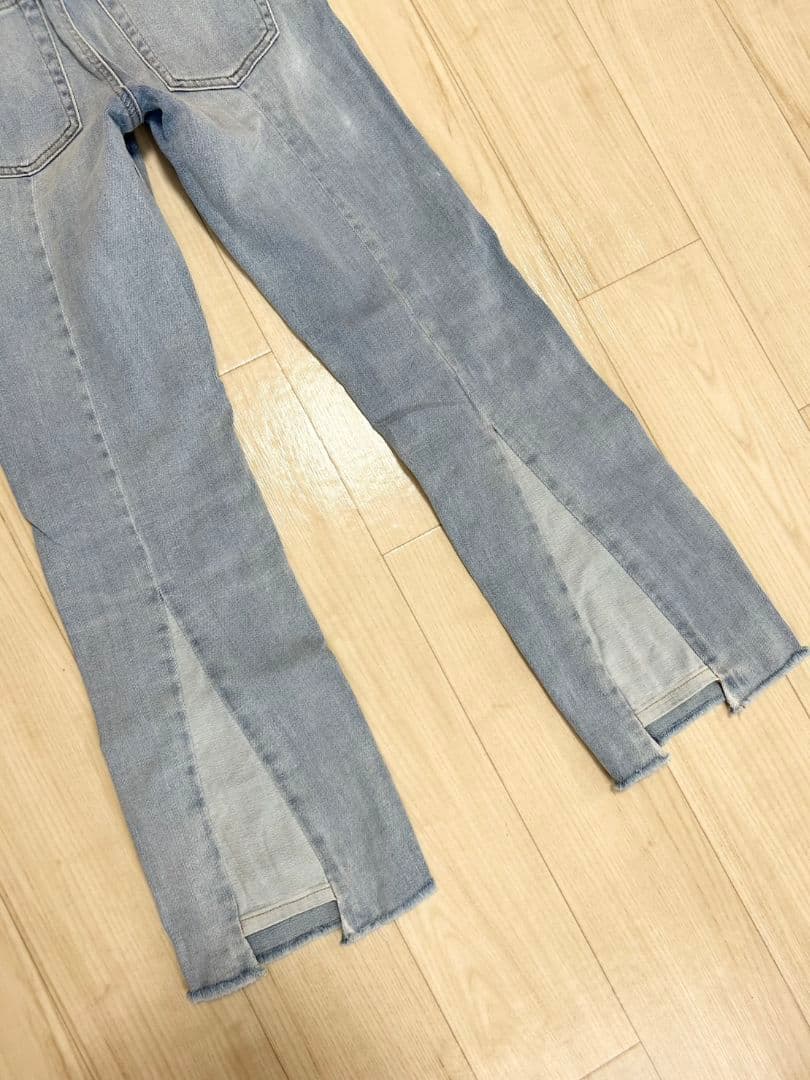 新品タグ付き DIESEL ディーゼル フレアパンツ W23