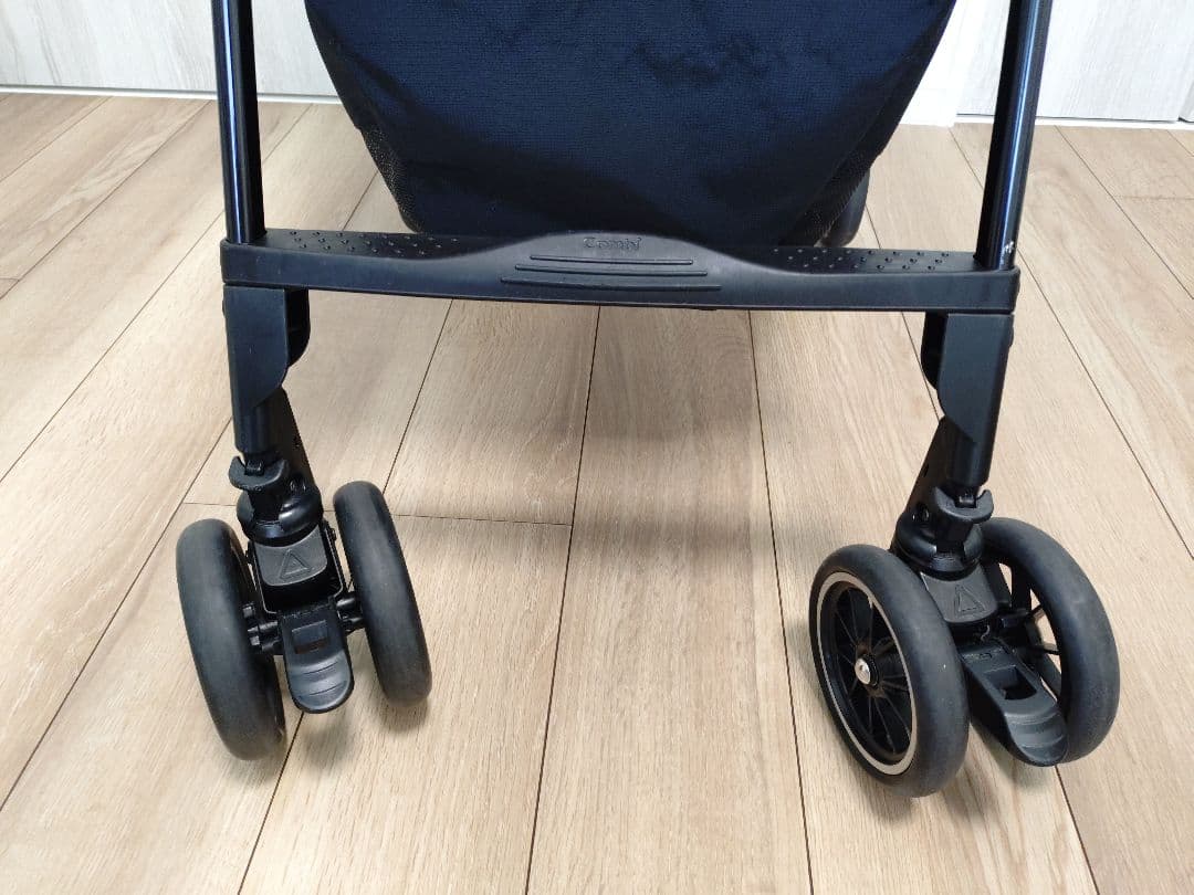 セールお値下げ!!　Combi ネイビー ベビーカー