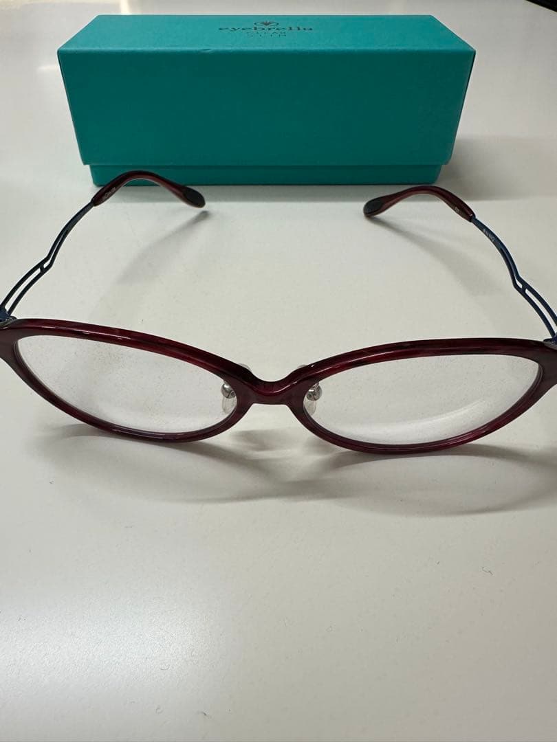 eyebrelia ワインレッド オーバルサングラス ケース付き