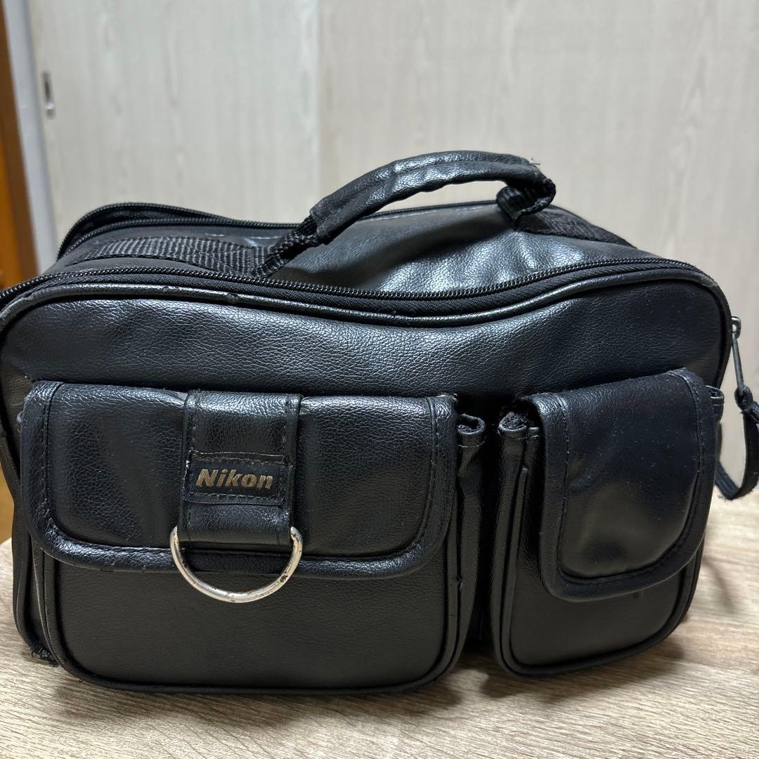 Nikon D5100 (バック付き)