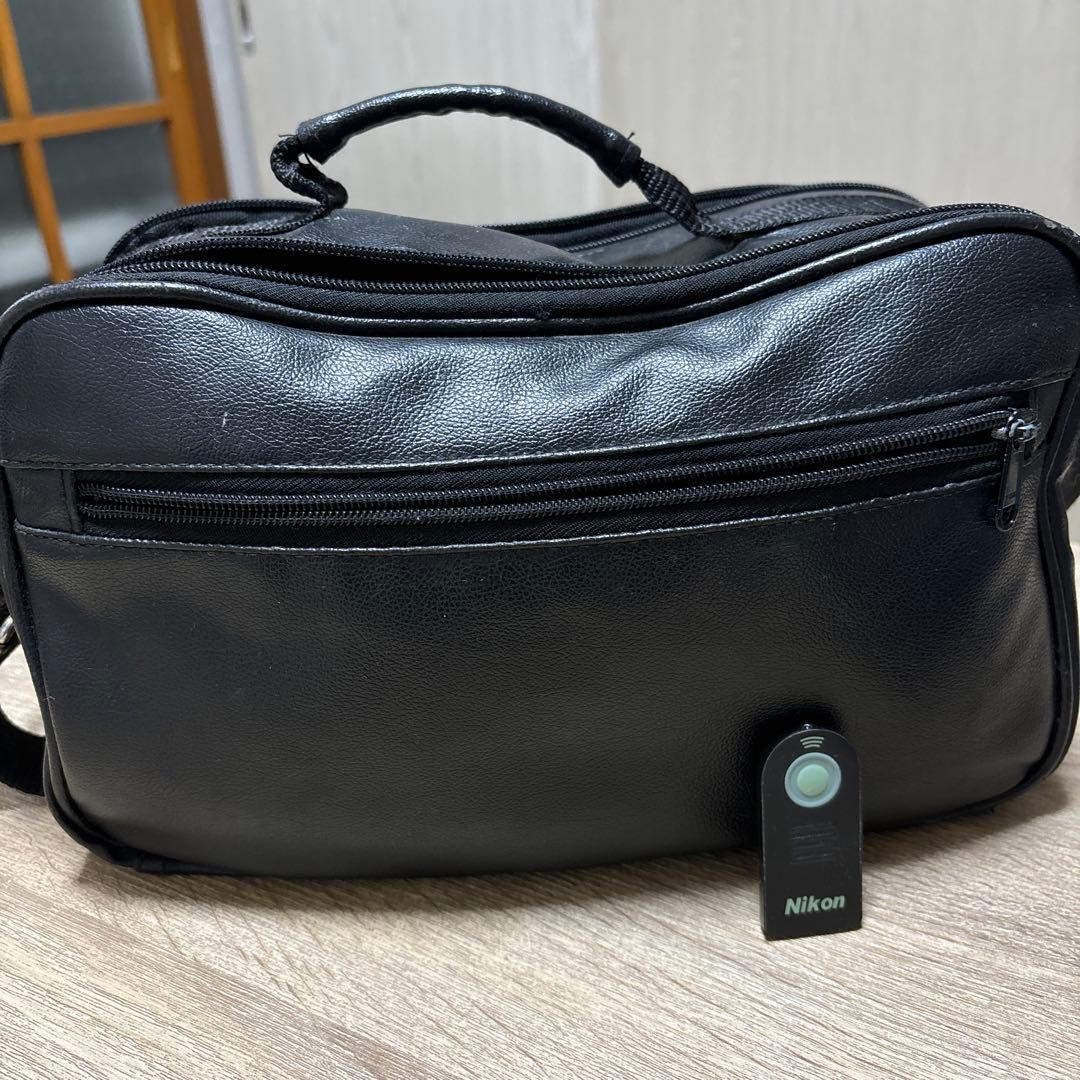 Nikon D5100 (バック付き)